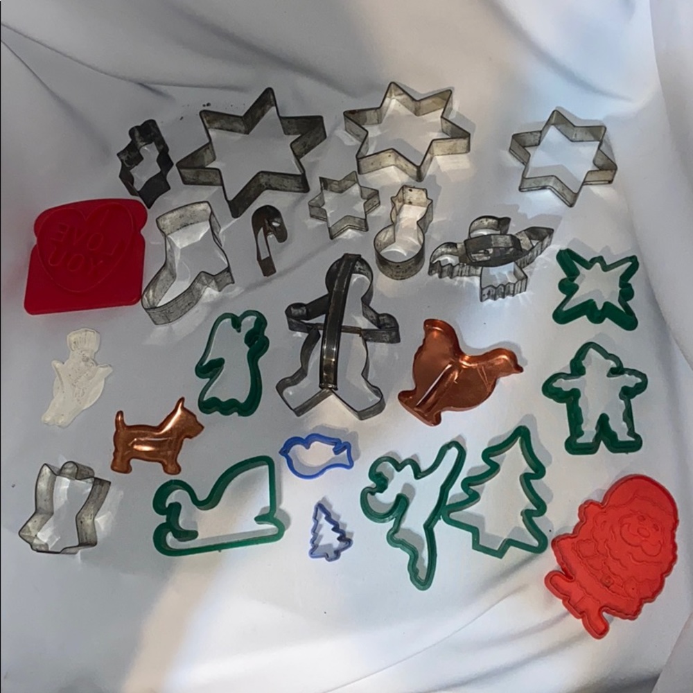 24 vintage cookie cutters